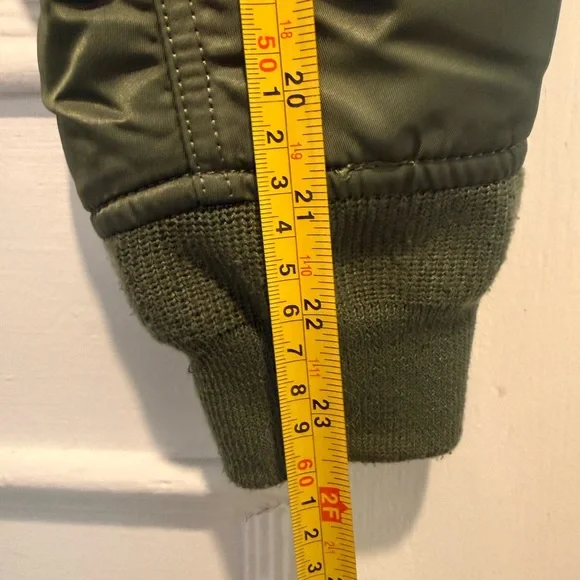 Alpha Industries Sage Green Bomber Jacket - Picture 12 of 13